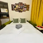Amber - Highlights And Apartment *