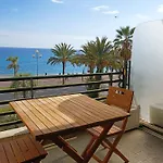 Charming T1 With Terrace And Sea View