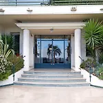 Charming T1 With Terrace And Sea View