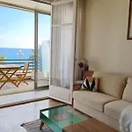 Apartment Charming T1 With Terrace And Sea View *