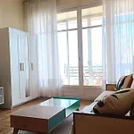 Charming T1 With Terrace And Sea View