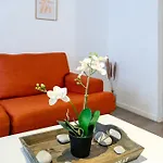 Vieux-nice 2p Climatise Balcon Apartment Nice