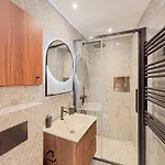 Petit Cocon Au Coeur Du Vieux-nice, Wifi, Ac, 2pers Nice