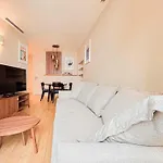 Petit Cocon Au Coeur Du Vieux-nice, Wifi, Ac, 2pers Apartment *