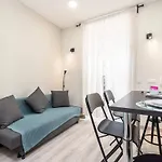 1 Bed, Center Of Nice With Ac