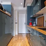 Duplex Center Of With Ac Apartment