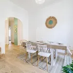 36 Stalngrad - Spacieux - Le Port - 6 Pers Apartment Nice