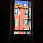Spacious 3 Bed Apartment In The Heart Of Nice