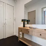 Renting - Victor - Historic Palace Luxury 3 Bedrooms Apartment *