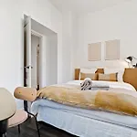 Apartment Renting - Victor - Historic Palace Luxury 3 Bedrooms *