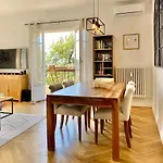 Apartment Sea View 2 Bedroom *