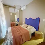 Magnificent spacious apartment in an Old Niçois Palace