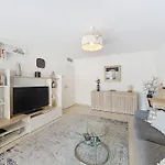 Nestor&Jeeves - Le Baccara - Terrace - Central