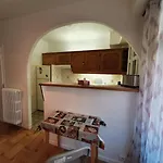 Charming 50m De La Apartment