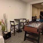 Auberge De Jeunesse Hi Nice Les Camelias