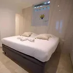Piscine Jacuzzi Privee Chauffee, Terrasse Et Garage A Apartment *
