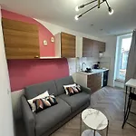Moon - 43 Apartment