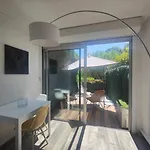Charmant Studio - Terrasse Et Jardinet - Piscine