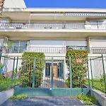 Cariatides Studio - Promenade Holiday