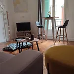 Studio Ideally Located Nice City Center