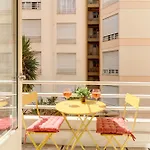 Chic Apartment 1Mn From Beach - Happy Rentals