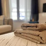 Perfect Airport Apartment