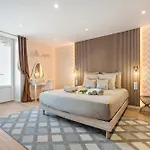 Elegant Jacuzzi Loft In Massena Apartment Nice