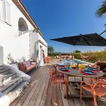 Private Room With Garden Pool And Sea View