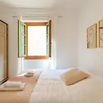 Cocon Charmant Et Paisible Au Coeur Du Vieux Nice