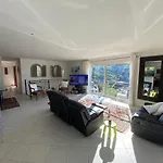 Vil