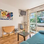Le Petit Balcon