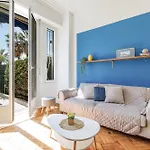 Promenade Des 2 Bdr Large Terrace Apartment *
