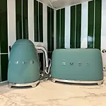 New! Remodeled & Spacious 4 Bedroom - 3 Bath - Heart Of Nice - Ac In All Rooms - With A Large Elevator