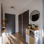 Appartement Calme Avec Terrasse Et Climatisation