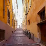 Appart Au Coeur Du Vieux Nice Emplacement Ideal!