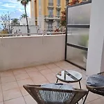 Large T2 50M From The Beaches