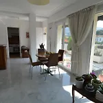 Apartment Phoenix - 4 Personnes Avec Superbe Terrasse, Clim Et Parking Le Port De *