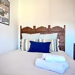 Charming Peaceful Haven In The Golden Square, Air-conditioned Apartment *