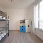 Explore From Our Cozy & Quiet 2br Aptparking * Nice