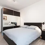 Explore From Our Cozy & Quiet 2br Aptparking * Nice