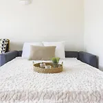 Apartment Le Mirazur By Interhome *