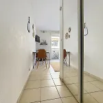 Studio Calme Avec Balcon Proche Du Port De Nice