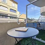 Calme Avec Balcon Proche Du Port De *