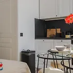 Modern 3Br Duplex Near Nice Port & Old Town | By Airnest