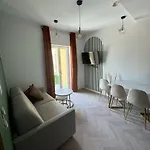 Apartment Moon - 35