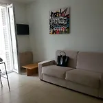 Studio Palais Jocelyn, Cosy,Moderne, Hyper Centre, 3 Min A Pieds Mer Et Vieux Nice