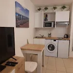 Sunny Studio With Terrace