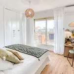 Central Apartment With Terrace, 8 Min Walk Sea, Parking, Ac