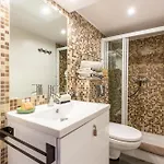 Homelivia Av Jean Medecin Apartment