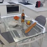 Apartment Place Close To The Ac Air , Wi Fi, Parking Nice
